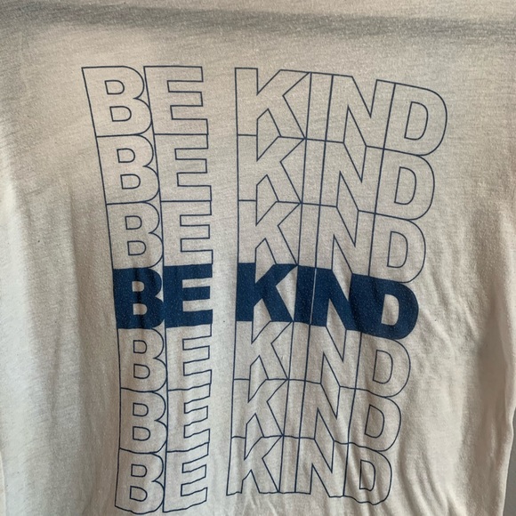 💓 BE KIND Shirt 💓 - Picture 3 of 3